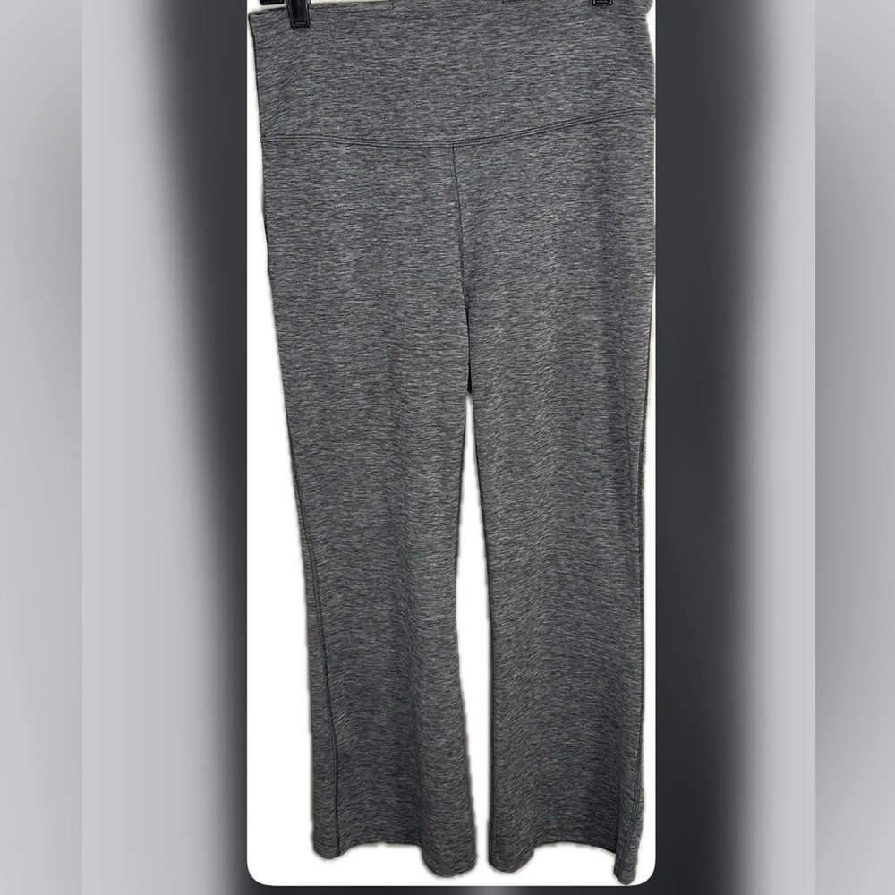 Lululemon Heathered Grey Super-High-Rise Flared Pant Nulu Women’s Size 10 - Picture 3 of 6